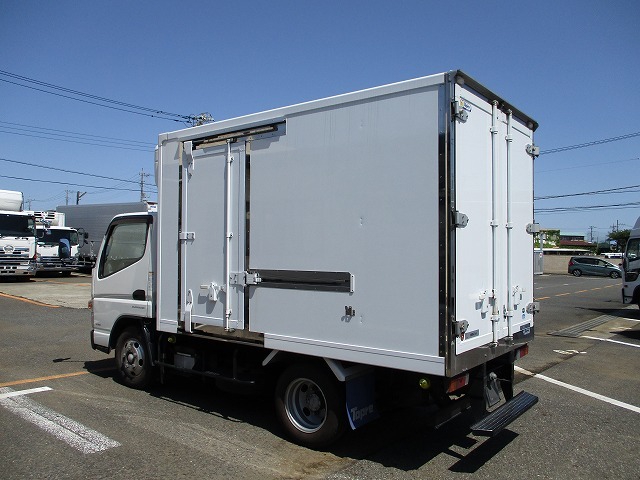 三菱ふそう キャンター 小型 冷蔵冷凍バン TKG-FBA50(10535) 4枚目
