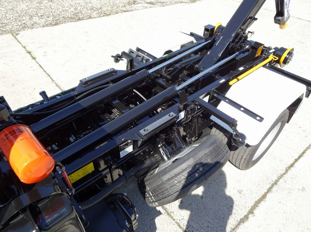 三菱ふそう キャンター 小型 コンテナ専用車 2RG-FBAV0(108121) 12枚目