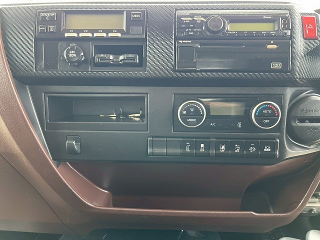 日野 レンジャー 中型 冷蔵冷凍バン 2KG-FD2ABG(109393) 29枚目
