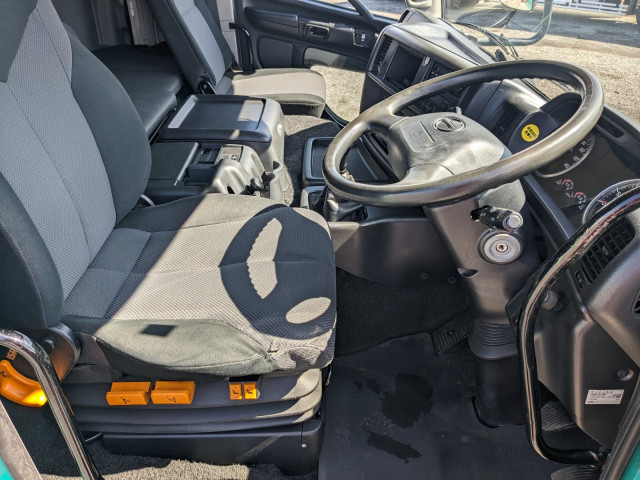 日野 プロフィア 大型 冷蔵冷凍バン QPG-FW1EXEG(113622) 9枚目