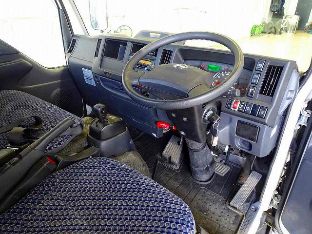 日産自動車 アトラス 小型 平ボディ 2RG-AHS88A(105286) 5枚目