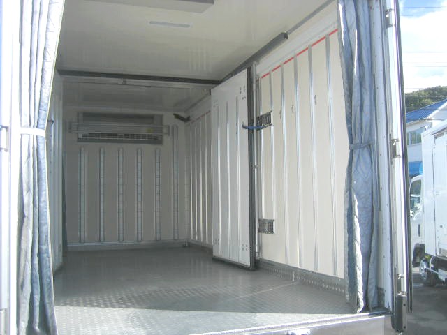 Isuzu elf Small Freezer box_body 2RG-NPR88AN(97750) 7枚目