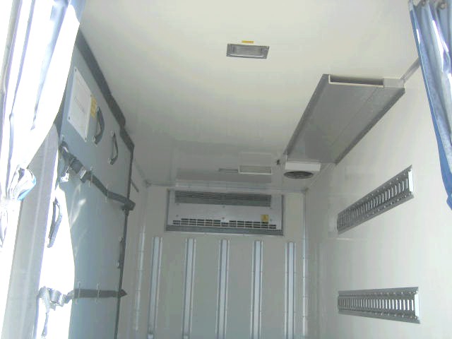 いすゞ エルフ 小型 冷蔵冷凍バン TPG-NLR85N(97751) 8枚目