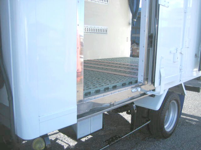 いすゞ エルフ 小型 冷蔵冷凍バン TPG-NLR85N(97751) 11枚目