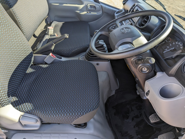 日野 デュトロ 小型 冷蔵冷凍バン 2KG-XZU605M(97755) 33枚目