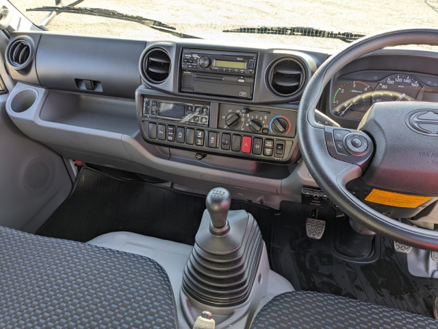 日野 デュトロ 小型 冷蔵冷凍バン 2KG-XZU605M(97755) 36枚目