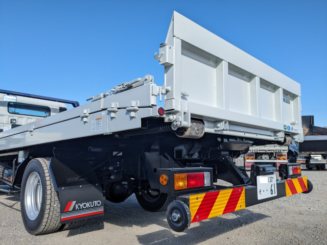 三菱ふそう キャンター 小型 キャリアカー 2PG-FEB90(97757) 8枚目