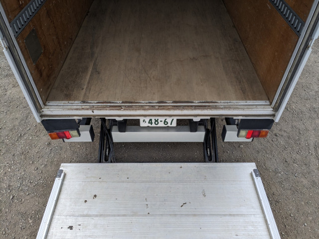 日野 デュトロ 小型 バン 2RG-XZU655M(97760) 12枚目