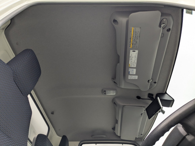 日野 デュトロ 小型 バン 2RG-XZU712M(97759) 34枚目