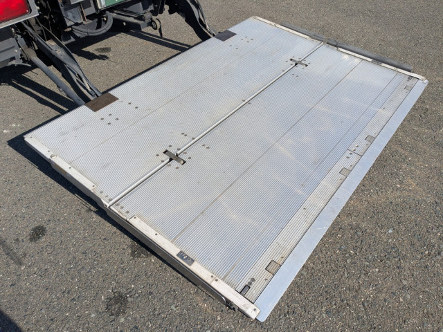 日野 デュトロ 中型 冷蔵冷凍バン 2KG-FD2ABG(97762) 10枚目