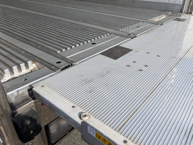 日野 デュトロ 中型 冷蔵冷凍バン 2KG-FD2ABG(97762) 13枚目