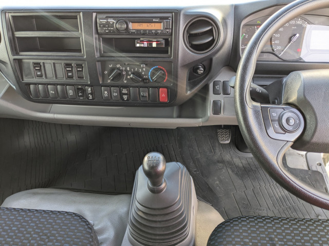 日野 デュトロ 小型 バン 2RG-XZU712M(97761) 37枚目