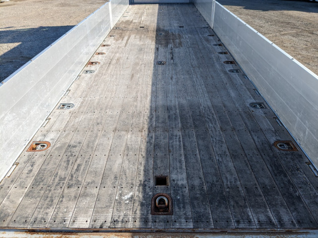 いすゞ ギガ 大型 平ボディ 2PG-CYY77CY(97765) 11枚目