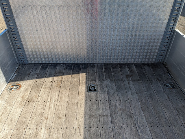 いすゞ ギガ 大型 平ボディ 2PG-CYY77CY(97765) 12枚目