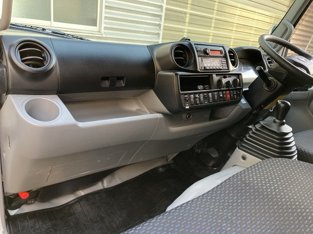 日野 デュトロ 小型 バン 2RG-XZU655(97764) 20枚目