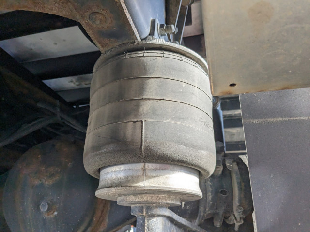 いすゞ ギガ 大型 平ボディ 2PG-CYY77CY(97765) 28枚目