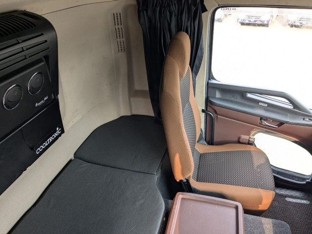 日野 プロフィア 大型 ウィング 2DG-FR1AHG(97767) 32枚目