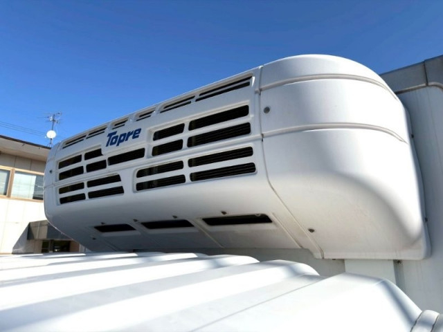 いすゞ フォワード 増トン 冷蔵冷凍バン 2PG-FTR90V2(97768) 12枚目