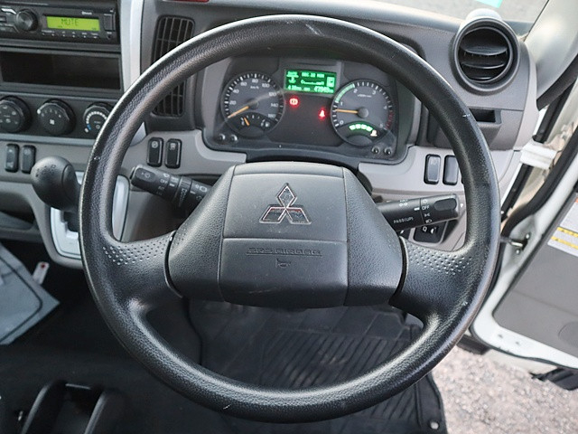 三菱ふそう キャンター 小型 平ボディ 2RG-FBA20(97769) 4枚目