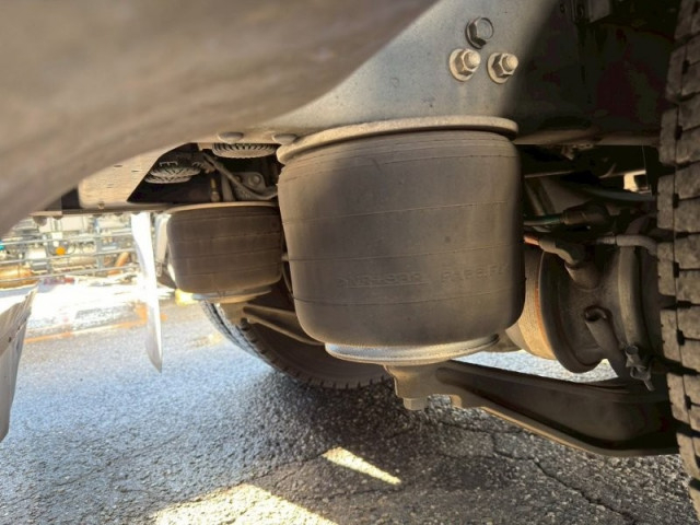 いすゞ フォワード 増トン 冷蔵冷凍バン 2PG-FTR90V2(97768) 13枚目