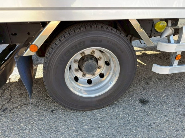 いすゞ フォワード 増トン 冷蔵冷凍バン 2PG-FTR90V2(97768) 18枚目