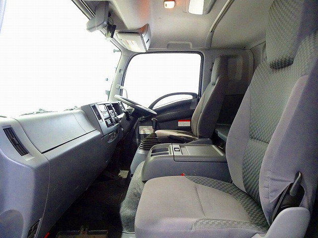 いすゞ フォワード 中型 ウィング 2RG-FRR90S2(97774) 8枚目