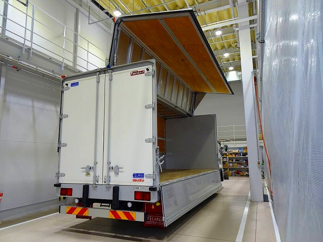 いすゞ フォワード 中型 ウィング 2RG-FRR90S2(97774) 33枚目