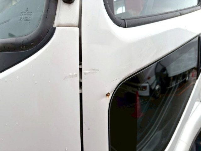 三菱ふそう ファイター 中型 平ボディ（クレーン付） 2KG-FK71F(97776) 23枚目