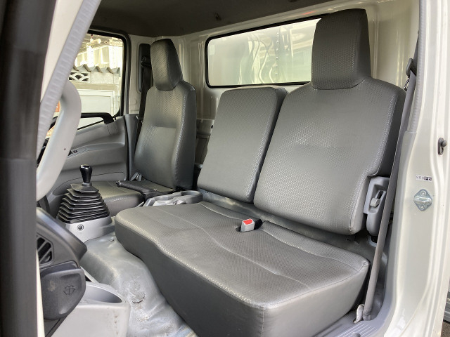 日野 デュトロ 小型 バン TKG-XZU710M(97777) 45枚目