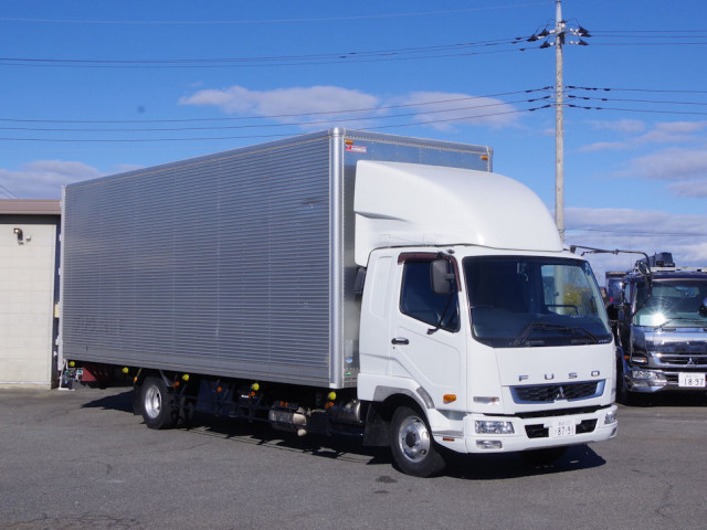 三菱ふそう ファイター 中型 バン 2KG-FK61F(97780) 2枚目