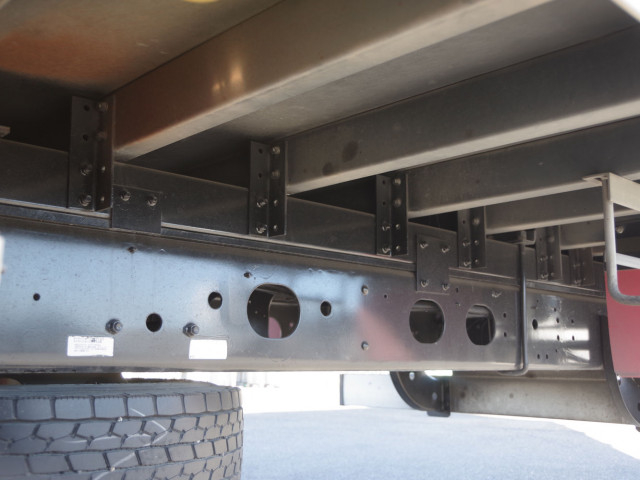 三菱ふそう ファイター 中型 バン 2KG-FK61F(97780) 8枚目