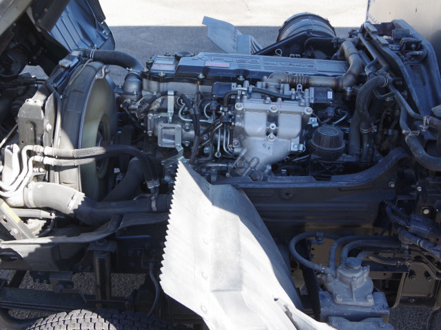 三菱ふそう ファイター 中型 バン 2KG-FK61F(97780) 24枚目