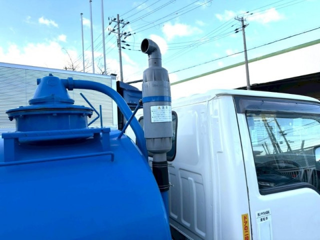 いすゞ エルフ 小型 バキュームカー/糞尿車 2PG-NKR88YN(97783) 8枚目