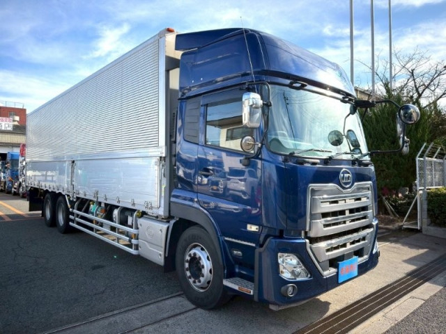 UDトラックス（日産） クオン 大型 ウィング 2PG-CD5CA(97784) 2枚目