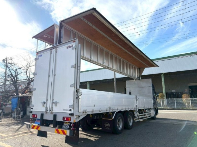 UDトラックス（日産） クオン 大型 ウィング 2PG-CD5CA(97784) 7枚目