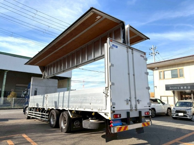 UDトラックス（日産） クオン 大型 ウィング 2PG-CD5CA(97784) 8枚目