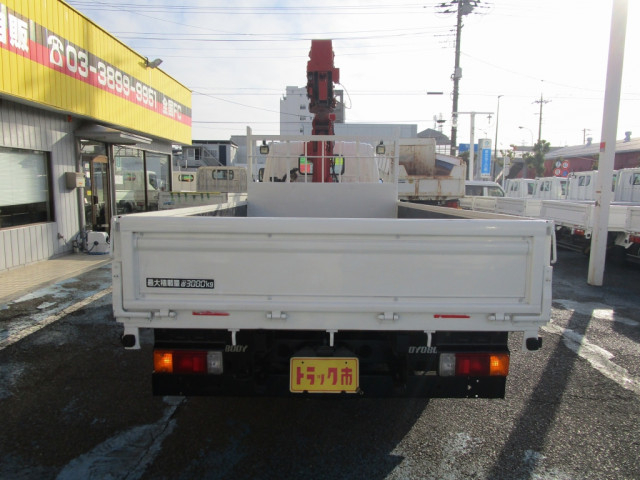 日野 デュトロ 小型 平ボディ（クレーン付） TKG-XZU650M(97785) 5枚目