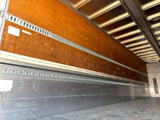 UDトラックス（日産） クオン 大型 ウィング 2PG-CD5CA(97784) 12枚目