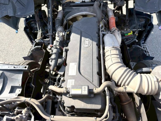 UDトラックス（日産） クオン 大型 ウィング 2PG-CD5CA(97784) 26枚目