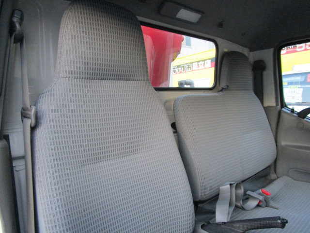 日野 デュトロ 小型 平ボディ（クレーン付） TKG-XZU650M(97785) 23枚目