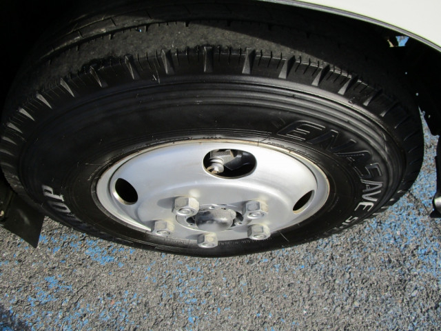 日野 デュトロ 小型 平ボディ（クレーン付） TKG-XZU650M(97785) 37枚目