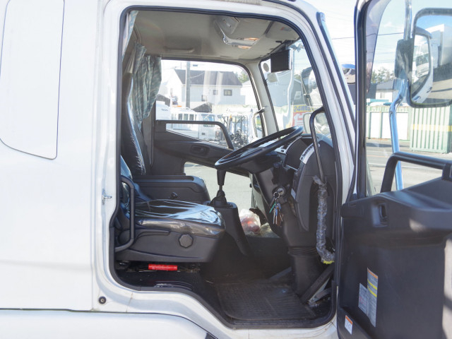 三菱ふそう ファイター 増トン 平ボディ 2KG-FK62FZ(97788) 24枚目