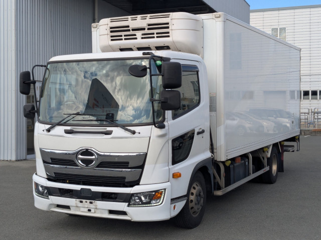 日野 レンジャー 中型 冷蔵冷凍バン 2KG-FC2ABA(97795) 1枚目
