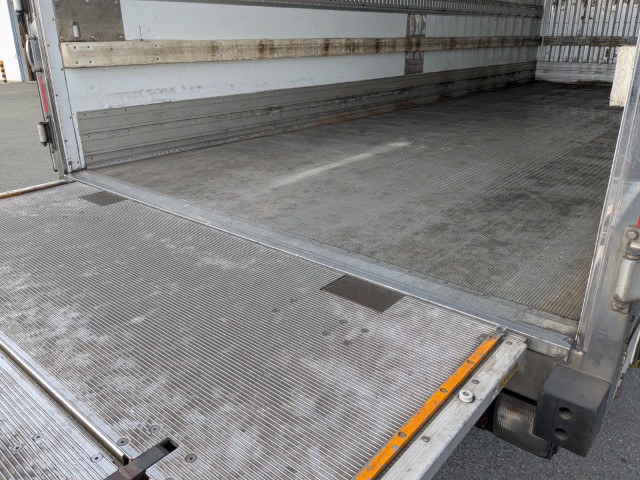 日野 レンジャー 中型 冷蔵冷凍バン 2KG-FC2ABA(97795) 33枚目