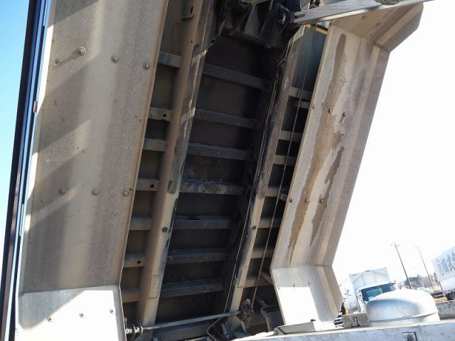 いすゞ ギガ 大型 土砂ダンプ 2PG-CXZ77CT(97798) 18枚目