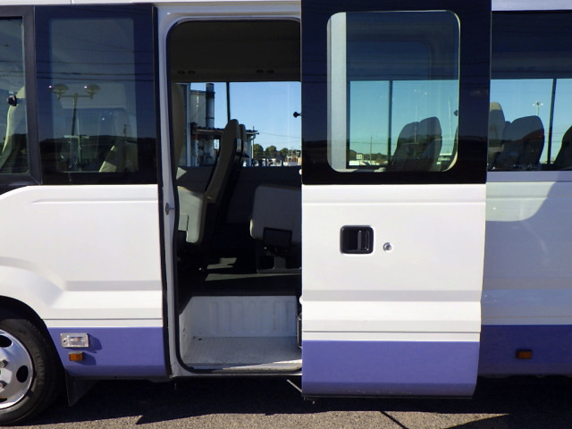 トヨタ コースター 小型 バス SKG-XZB70(97800) 7枚目