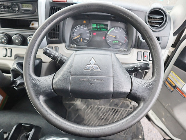 三菱ふそう キャンター 小型 平ボディ（クレーン付） TPG-FEA50(97803) 4枚目