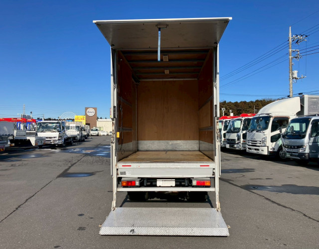 三菱ふそう キャンター 小型 バン TPG-FEA50(97804) 10枚目