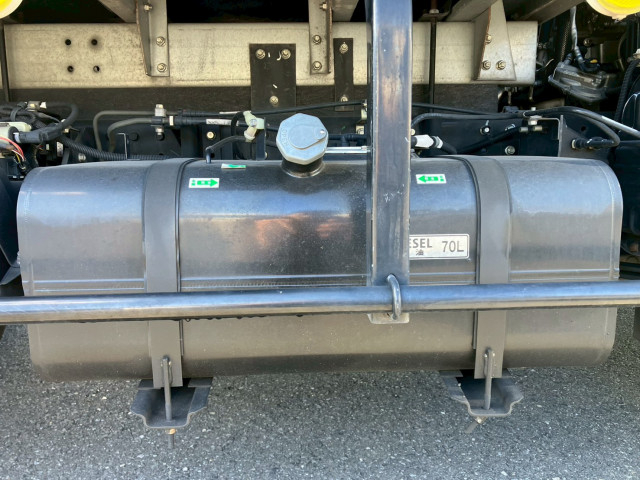 三菱ふそう キャンター 小型 バン TPG-FEA50(97804) 25枚目