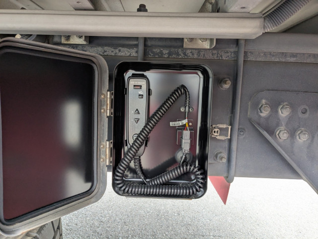 UDトラックス（日産） クオン 大型 ウィング 2PG-CD5CA(97805) 11枚目